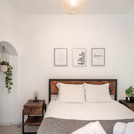 Lovely 2 Bedroom In The Heart Of Apartamento Lisboa